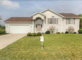 6823 Northway Dr NE, Rockford, MI 49341