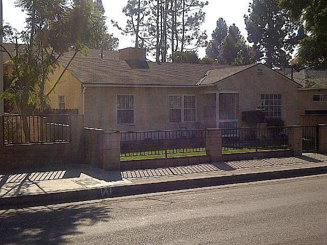 1st image of 12252 Vanowen St