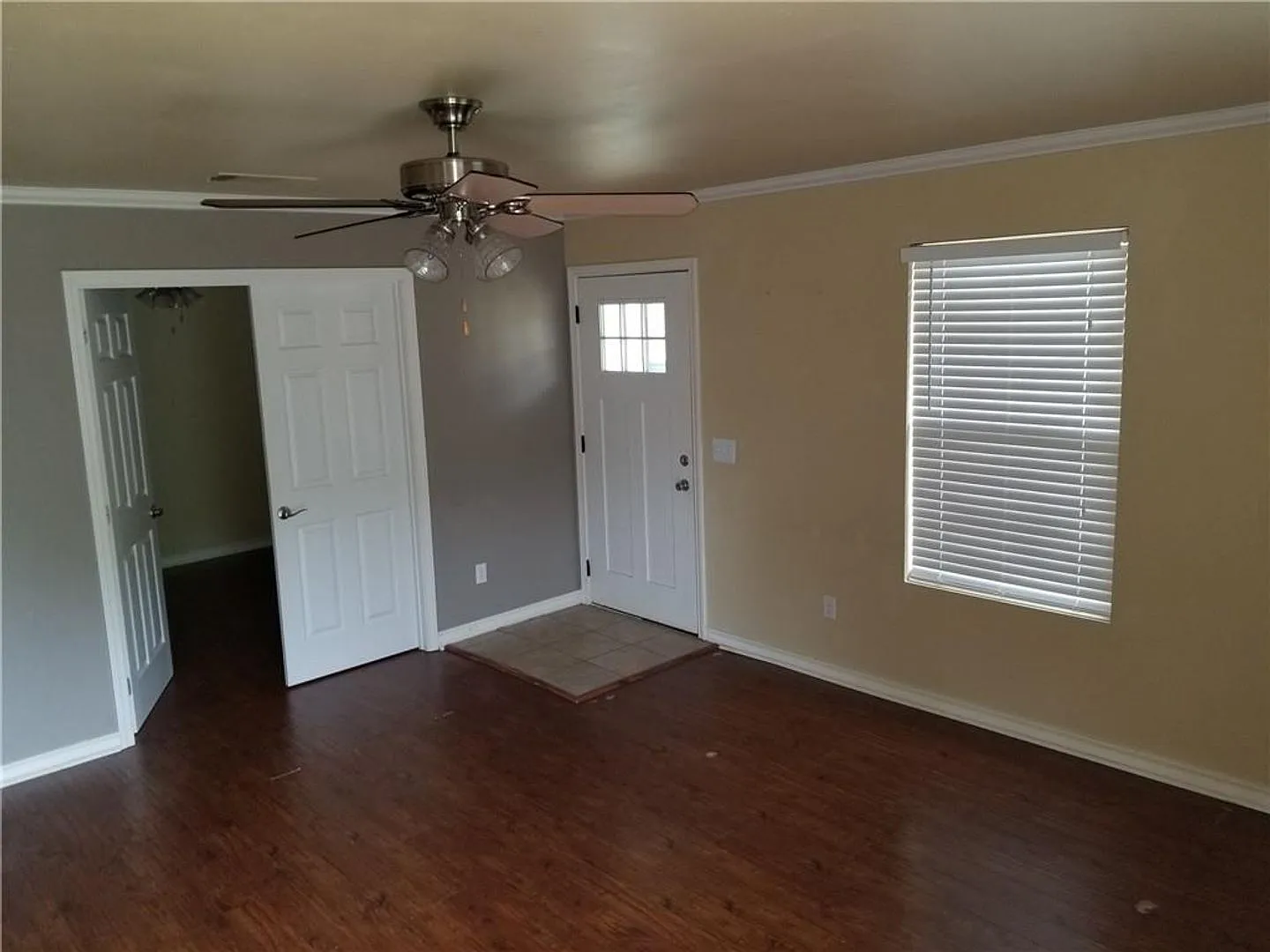 3111 E 13th St Unit A - Very well priced 4 bed in the booming east side. — Photo 4