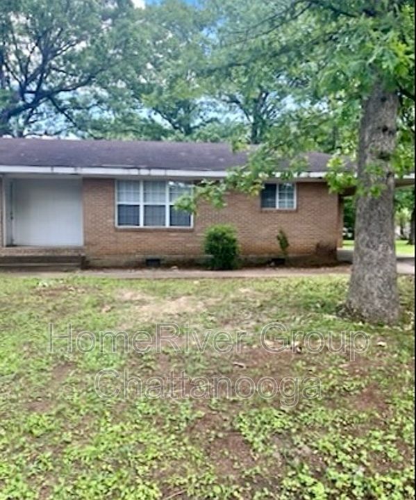 1st image of 4942 Sarasota Dr