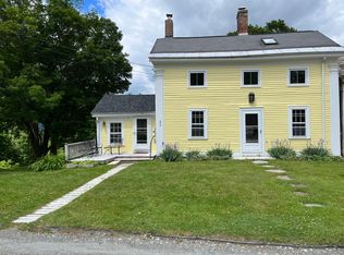 472 Center St, Pownal, VT 05261