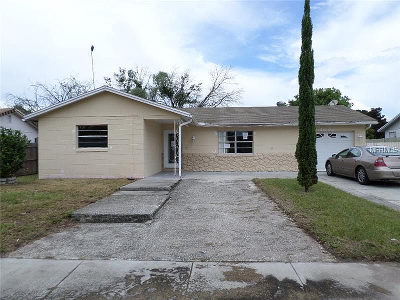 1st image of 4633 Canna Dr