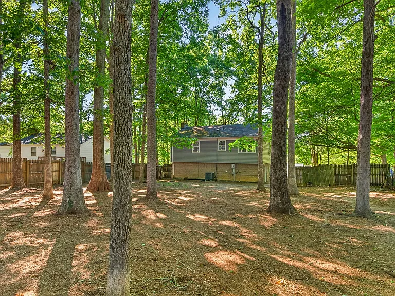 4725 Pennoak Rd — Photo 31