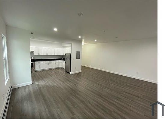 1st image of 411 Prescott St Unit 2