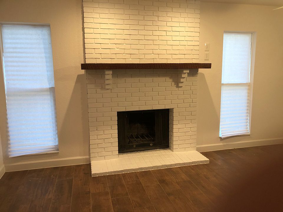 1st image of 6270 SE 151st St