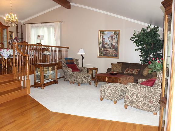 4th image of 5440 W 130th St