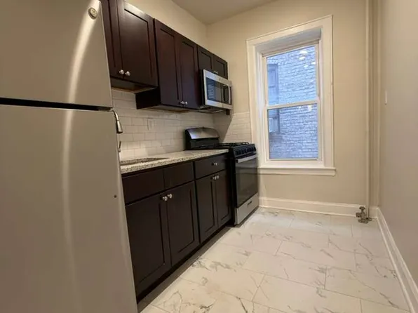 11 Broadway image 1 of 6