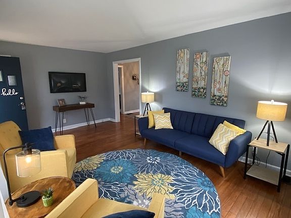 4th image of 5268 Rosslyn Ave