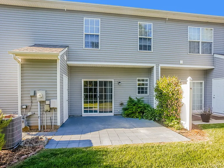 2857 Summergrove Ct — Photo 16