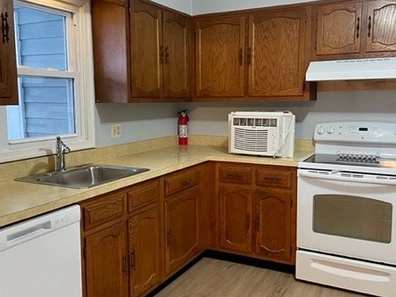 5th image of 6613 Salem Park Cir