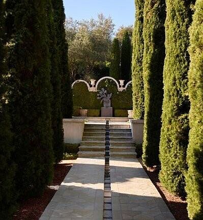 3rd image of 2910 Sycamore Canyon Rd