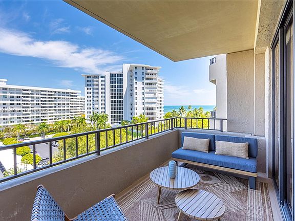 2nd image of 251 Crandon Blvd APT 629
