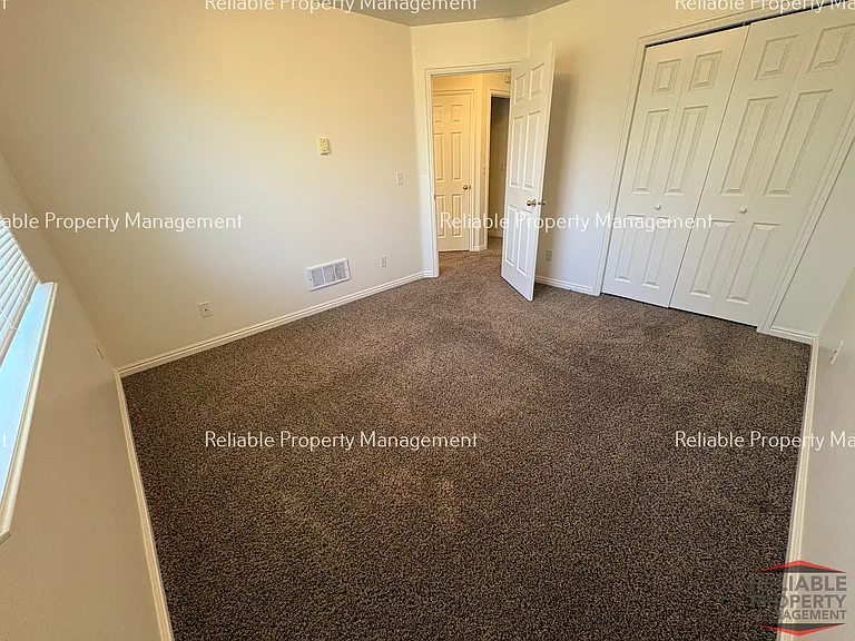 630 Linden Dr #4 — Photo 14