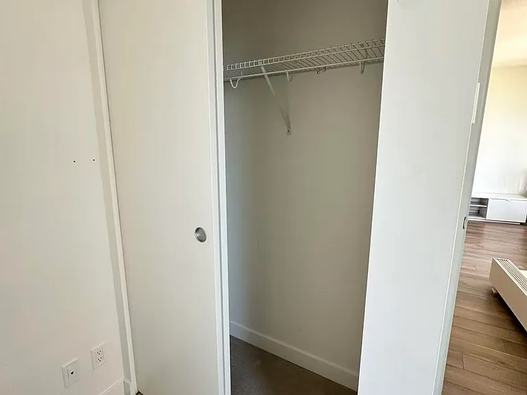 8940 University Cres #404 — Photo 4