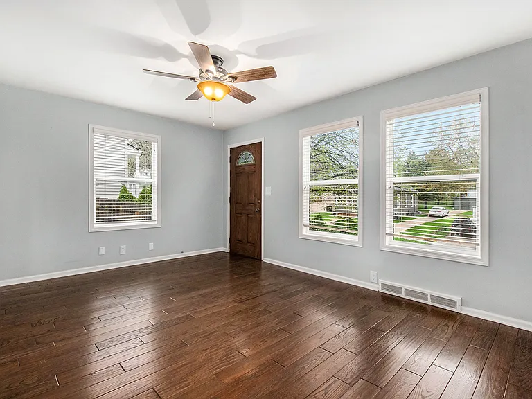 5827 Burdette St — Photo 5