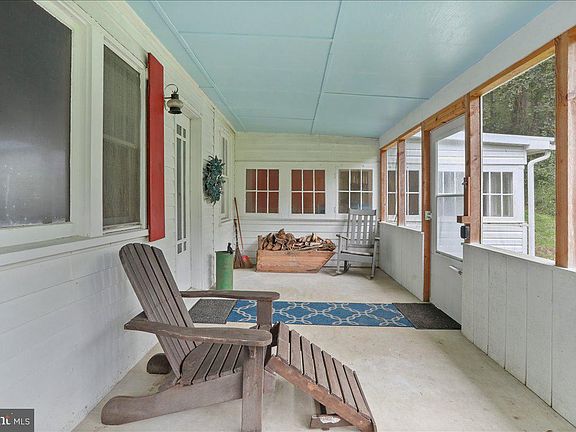 4th image of 1485 Compton Hollow Rd