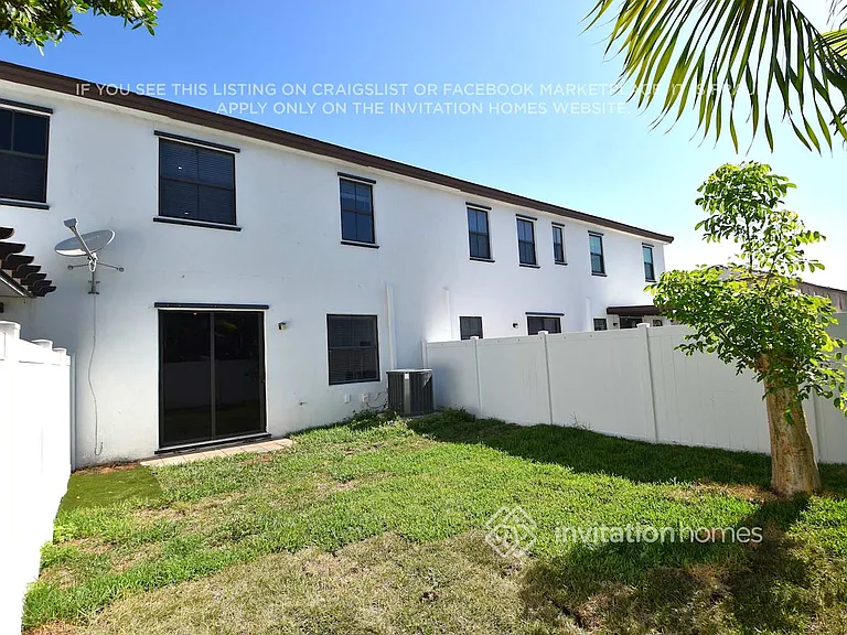3422 W 106th Ter — Photo 16