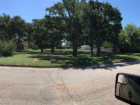 5th image of 206 S High Ave