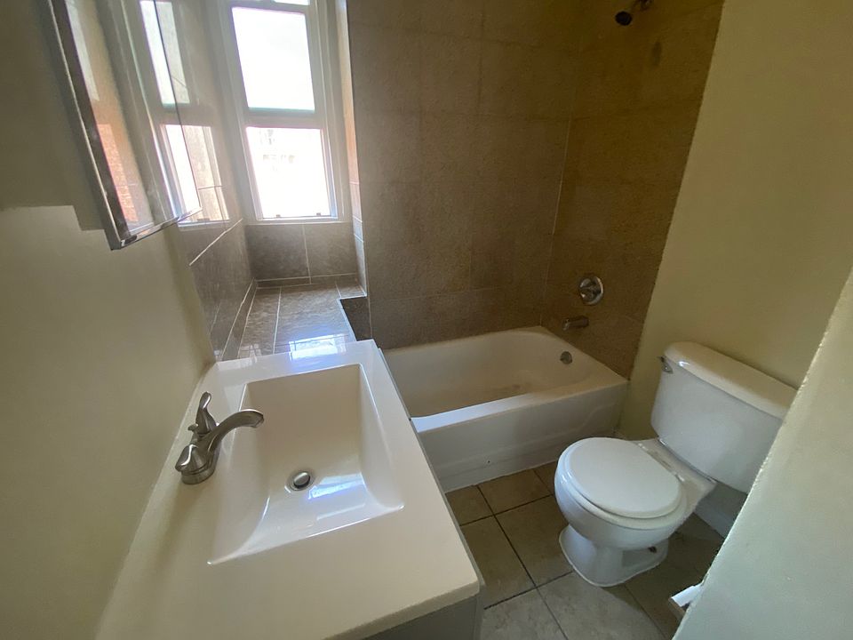 2nd image of 620 Eddy St APT 43