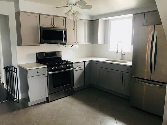 3rd image of 4947 N Menard Ave