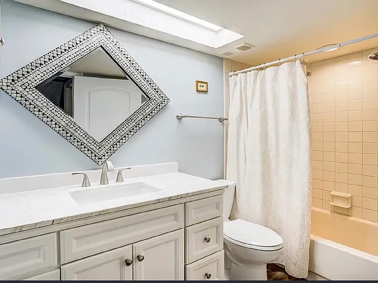 325 Island Way #109 — Photo 40