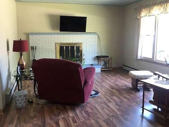 4th image of 5080 Hillview Dr