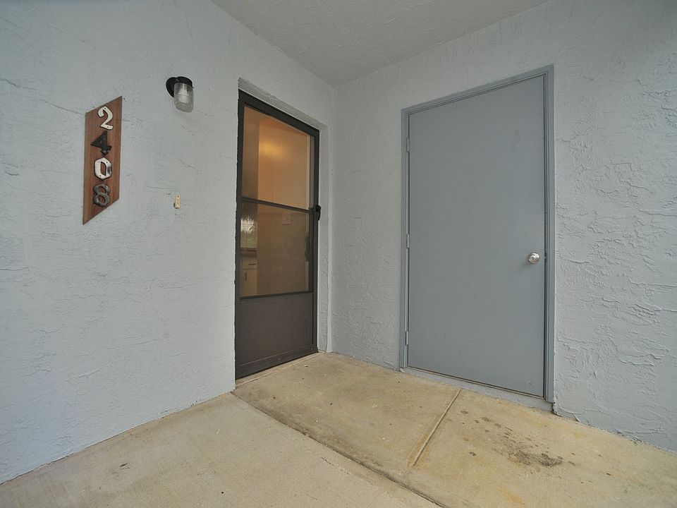1st image of 2408 Fox Hollow Dr
