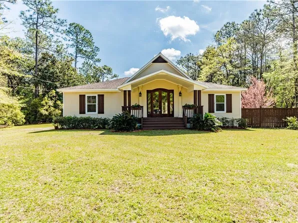 12311 Boulet Dr, Coden, AL 36523