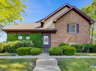 9300 Wherry Ln #2, Orland Park, IL 60462
