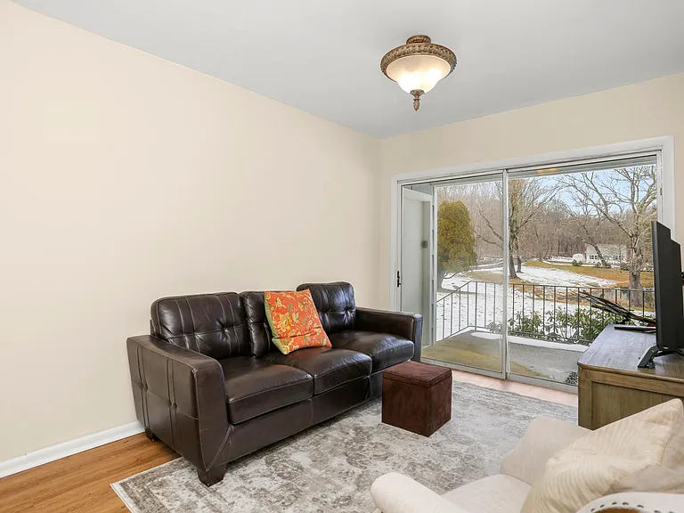65 Banks Rd — Photo 13