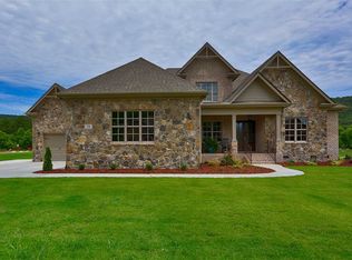 72 McMullen Ln SE, Gurley, AL 35748