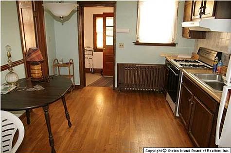 2nd image of 188 Clermont Pl