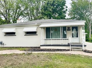 8511 Allen Rd, Allen Park, MI 48101