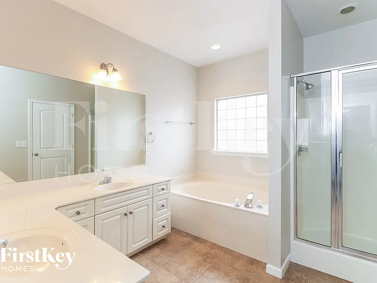 1260 Sierra Ct — Photo 9