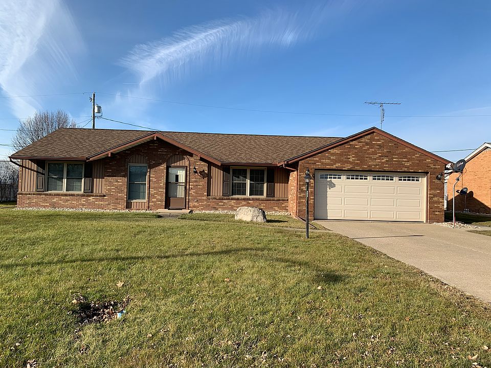 1st image of 320 N Harmony Dr