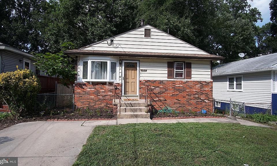 1st image of 4810 Lincoln Ave