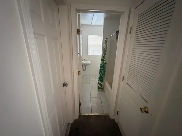 1128 F St APT 1, Sacramento, CA 95814