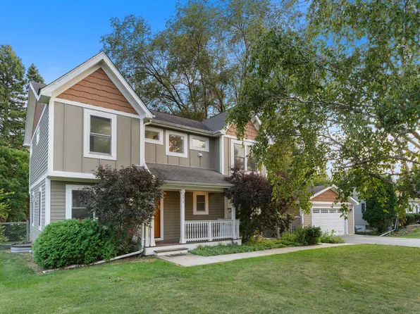 571 Winthrop Ave, Glendale Heights, IL 60139