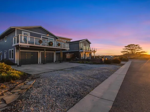 206 Washington Blvd, Half Moon Bay, CA 94019