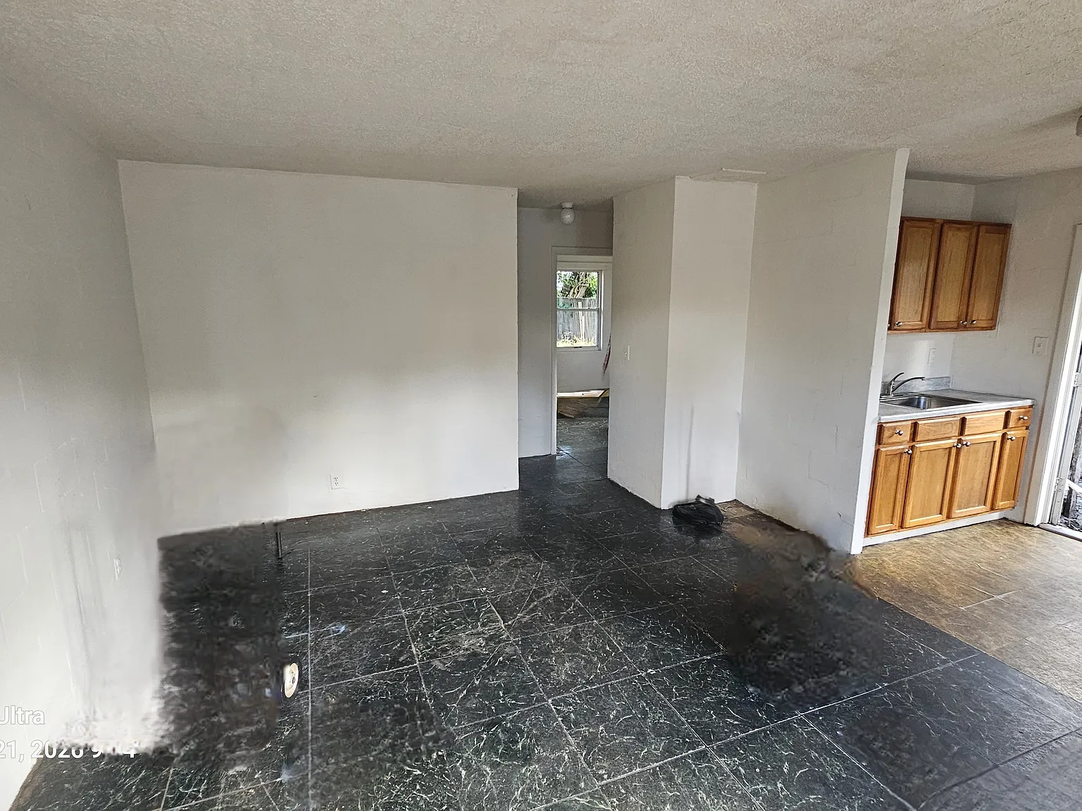 2 bed, 600 sqft, $1,300 — Photo 2