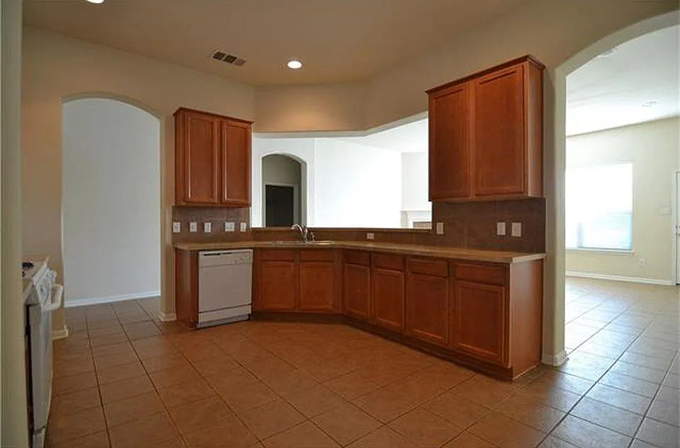 Building Photo - 100 Greater Scaup Ln