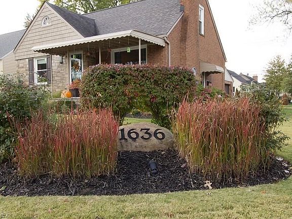 2nd image of 1636 Temple Ave