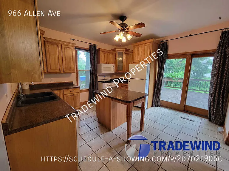 966 Allen Ave — Photo 7