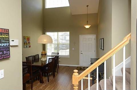 4665KetchwoodCirclEntry