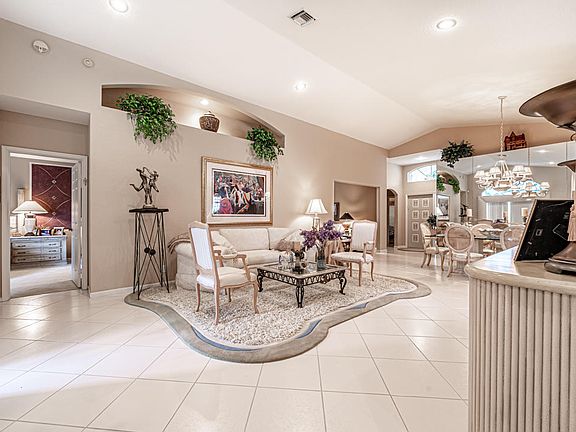 3rd image of 9852 Lemonwood Ct