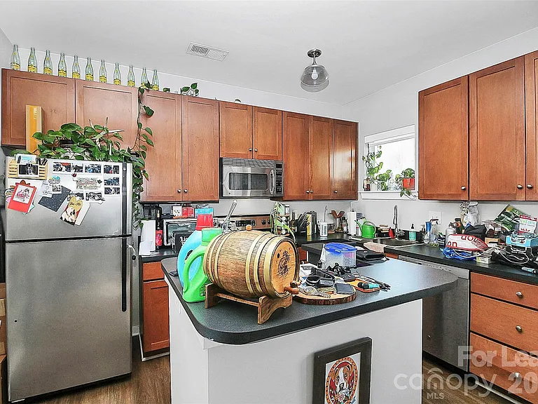 1220 Caldwell St — Photo 4