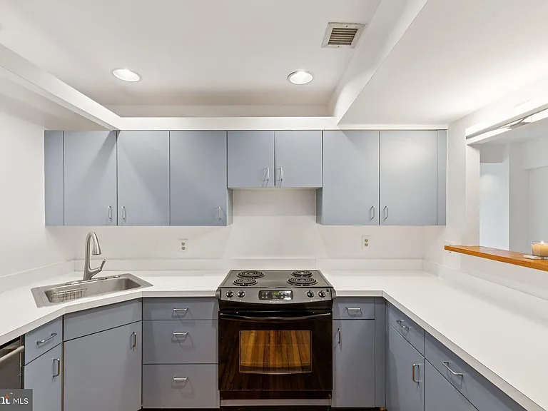 4707 Connecticut Ave NW #211 — Photo 30