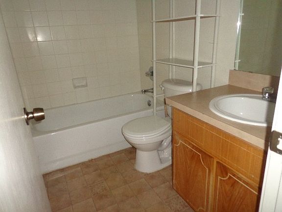 5th image of 3409 Atkinson Ave APT D