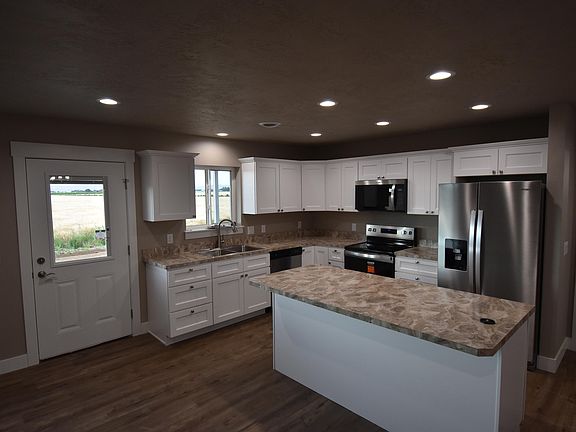 3rd image of 1026 Reagan Street