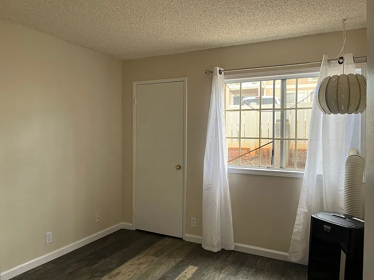 94-102 Wali Pl #H101 — Photo 8